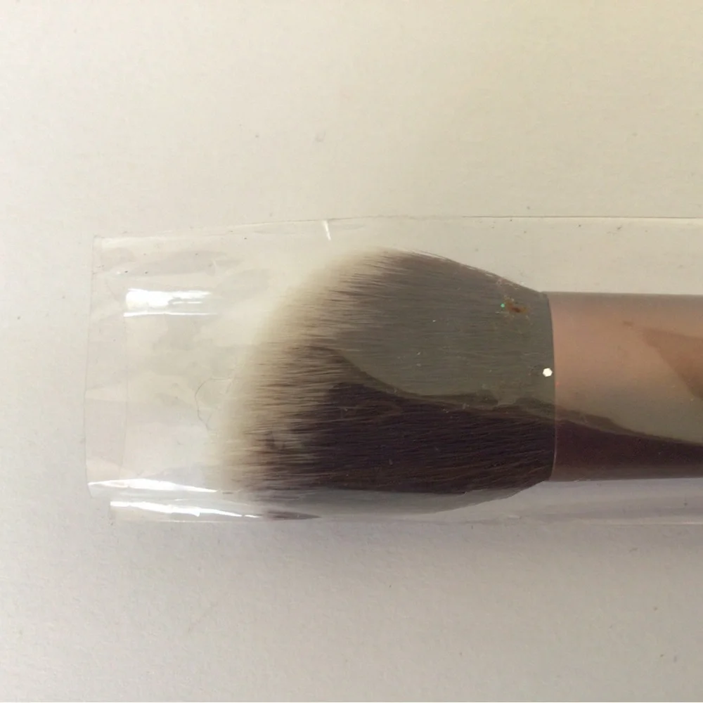 FIRMA BEAUTY ELITE CONTOUR MAKEUP BRUSH NWT